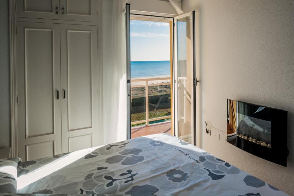 APARTAMENTO EN PRIMERISIMA LINEA DE PLAYA n 10 Playa De Xeraco Exterior foto