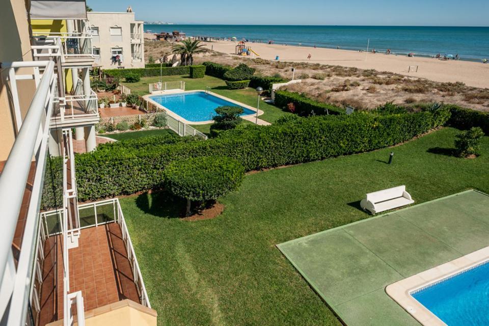 APARTAMENTO EN PRIMERISIMA LINEA DE PLAYA n 10 Playa De Xeraco Exterior foto