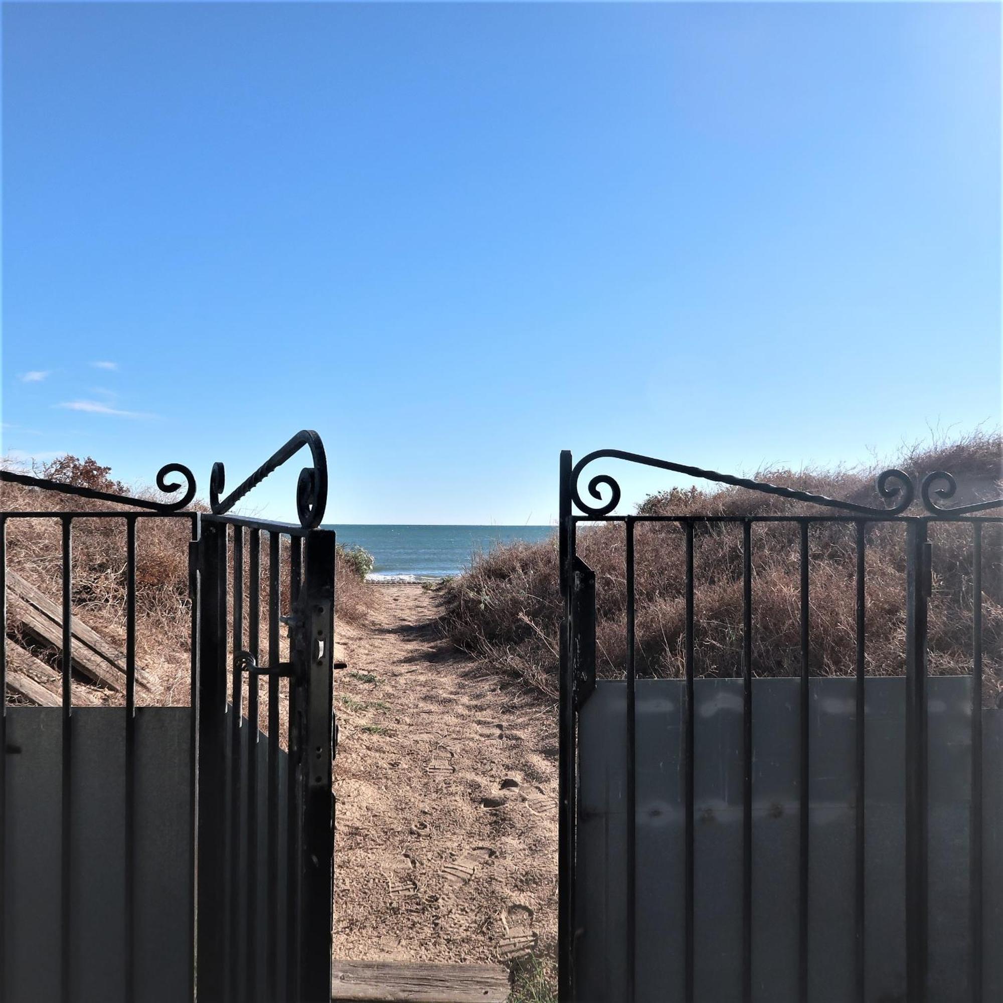 APARTAMENTO EN PRIMERISIMA LINEA DE PLAYA n 10 Playa De Xeraco Exterior foto